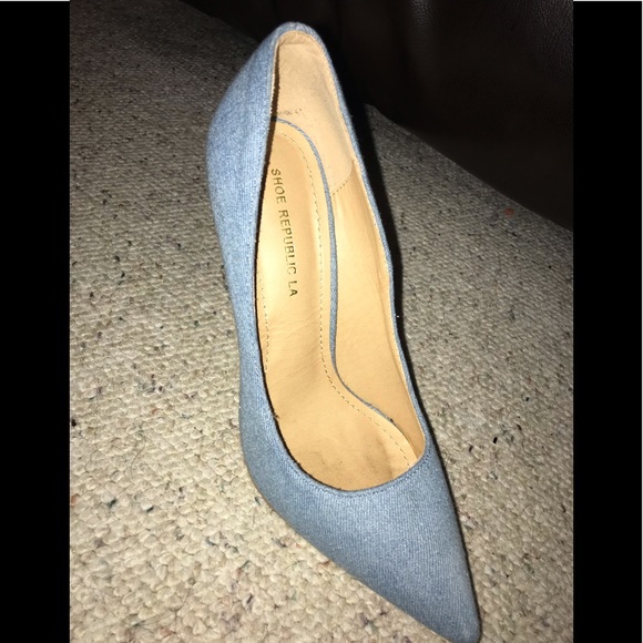 Pumps - Picture 2 of 6